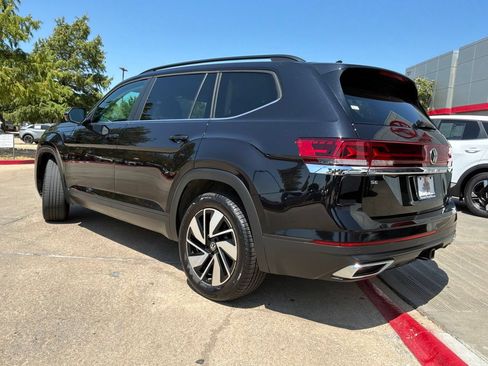 Used 2026 Volkswagen Atlas SE FWD image 8