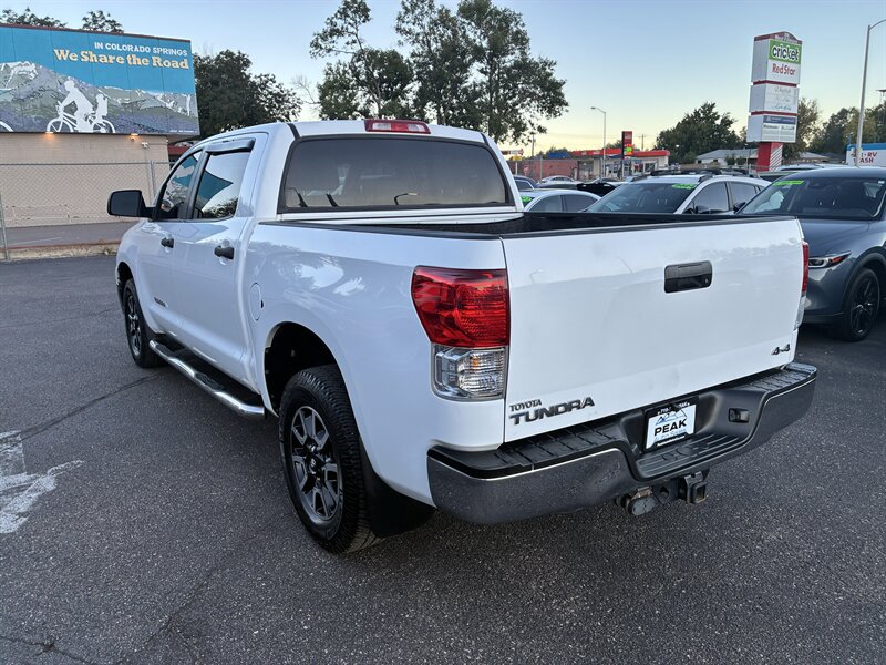 Used 2012 Toyota Tundra 4x4 CrewMax w/ Tow Pkg image 5