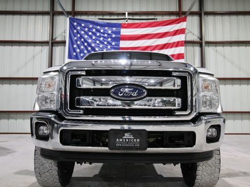 Used 2016 Ford F350 Lariat w/ Lariat Ultimate Package image 2