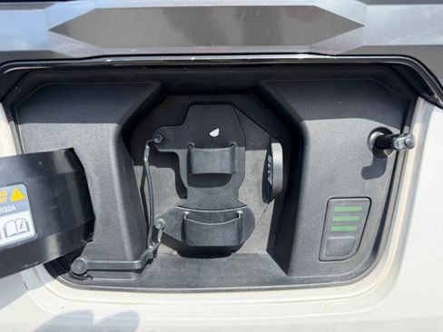 Used 2023 Kia Niro Wave image 48