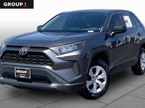 Used 2022 Toyota RAV4 LE AWD/4WD image 1
