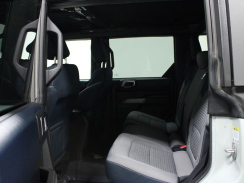 Used 2022 Ford Bronco Outer Banks image 13