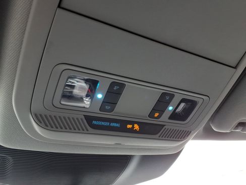 Used 2023 Ford Explorer XLT w/ Equipment Group 202A image 25