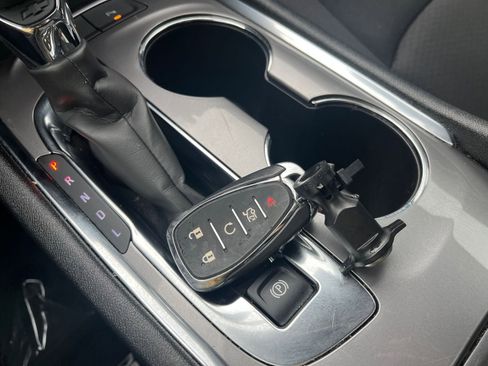 Used 2024 Chevrolet Malibu LT image 21