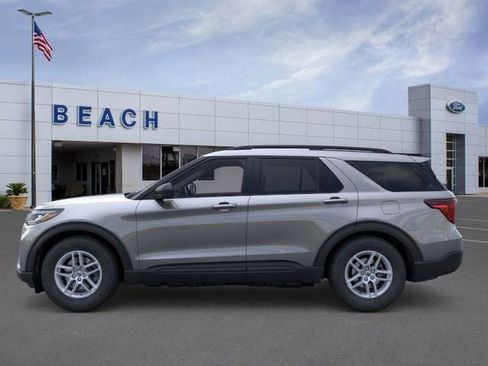 New 2026 Ford Explorer Active image 4