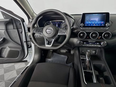 New 2025 Nissan Sentra SR image 22