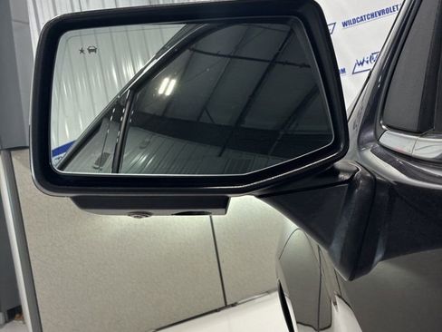 Used 2023 Chevrolet Silverado 1500 LTZ image 15