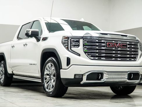 Used 2025 GMC Sierra 1500 Denali image 4