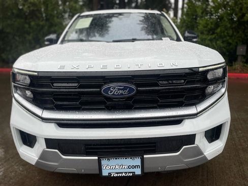 Used 2025 Ford Expedition Max Platinum image 9