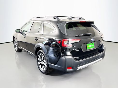 Used 2023 Subaru Outback Limited AWD/4WD image 7