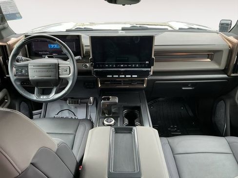 Used 2024 GMC Hummer EV 3X w/ LPO, Illumination Package image 17