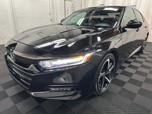 Used 2020 Honda Accord Sport image 4
