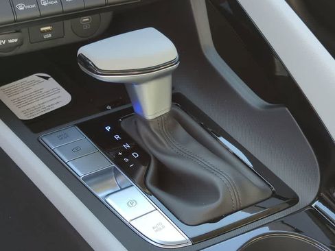 New 2026 Hyundai Elantra Limited FWD image 34