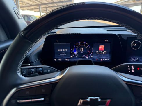 Used 2025 Chevrolet Traverse Z71 w/ Enhanced Driving Package image 21