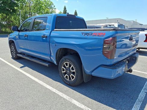Used 2020 Toyota Tundra SR5 w/ TRD Off-Road Package AWD/4WD image 5