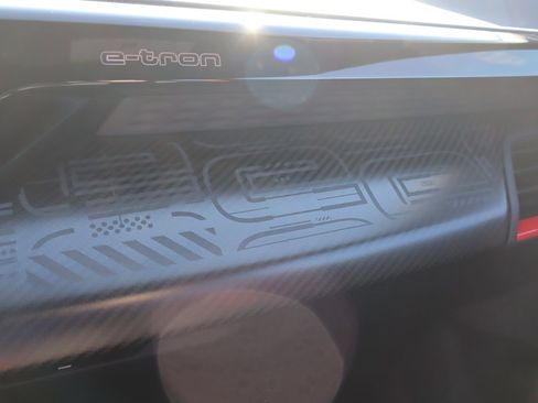 Used 2023 Audi RS e-tron GT image 14