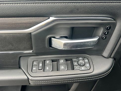 New 2026 RAM 2500 Laramie AWD/4WD image 7