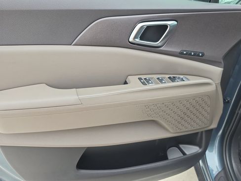 New 2027 Kia Carnival SX FWD image 19