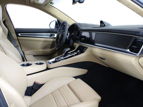 Used 2023 Porsche Panamera GTS AWD/4WD image 25