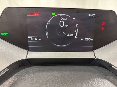 Used 2025 Toyota Prius Limited image 25