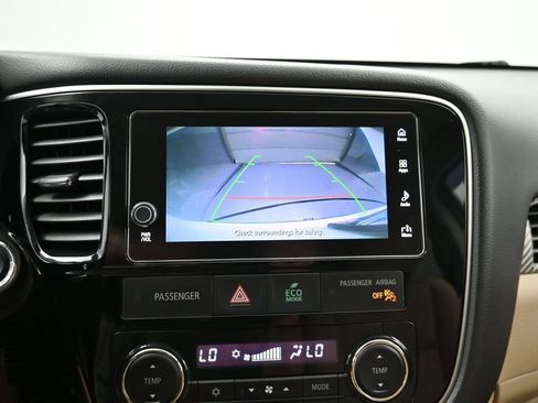 Used 2018 Mitsubishi Outlander SE FWD image 15