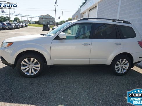 Used 2012 Subaru Forester 2.5X Premium w/ All-Weather Pkg AWD/4WD image 4