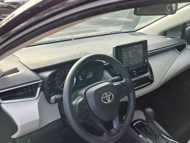 Used 2022 Toyota Corolla LE w/ LE Convenience Package FWD image 8