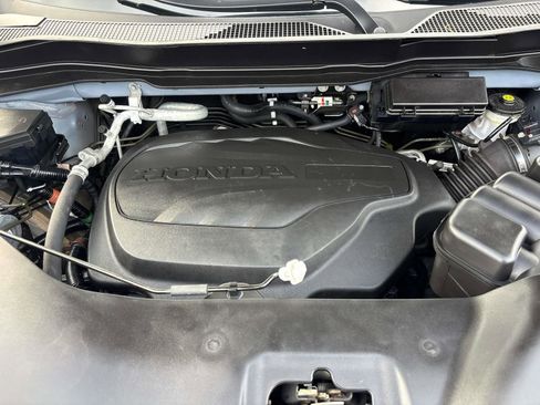 Certified 2022 Honda Pilot TrailSport image 8