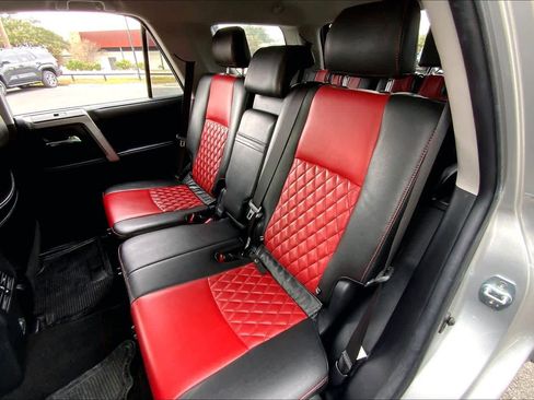 Used 2022 Toyota 4Runner SR5 image 19