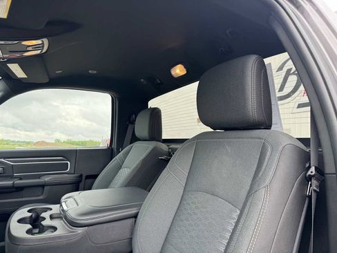 Used 2025 RAM 2500 Big Horn w/ Cold Weather Group image 12