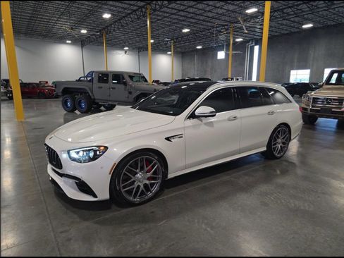 Used 2021 Mercedes-Benz E 63 AMG S image 1