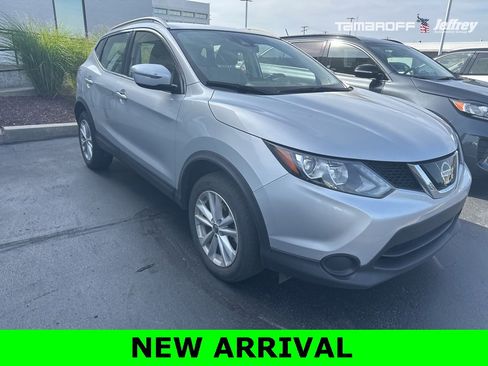 Used 2019 Nissan Rogue Sport SV image 1