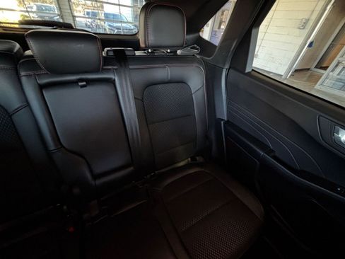 Used 2025 Ford Escape ST-Line image 42