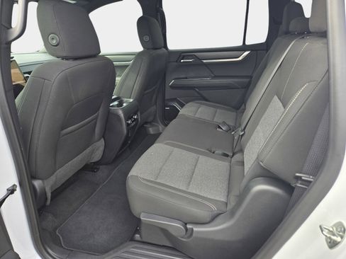 Used 2025 GMC Acadia Elevation AWD/4WD image 21