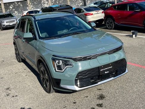Certified 2023 Kia Niro Wind w/ Wind Preserve Package image 5