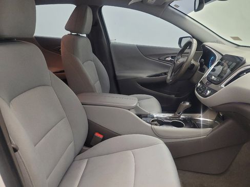 Used 2016 Chevrolet Malibu LT FWD image 21