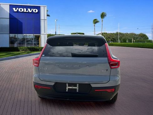 New 2026 Volvo XC40 B5 Plus w/ Protection Package Premier AWD/4WD image 6