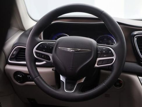 Used 2023 Chrysler Voyager LX FWD image 24