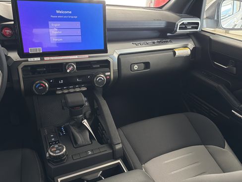 New 2025 Toyota Tacoma TRD Off-Road AWD/4WD image 23