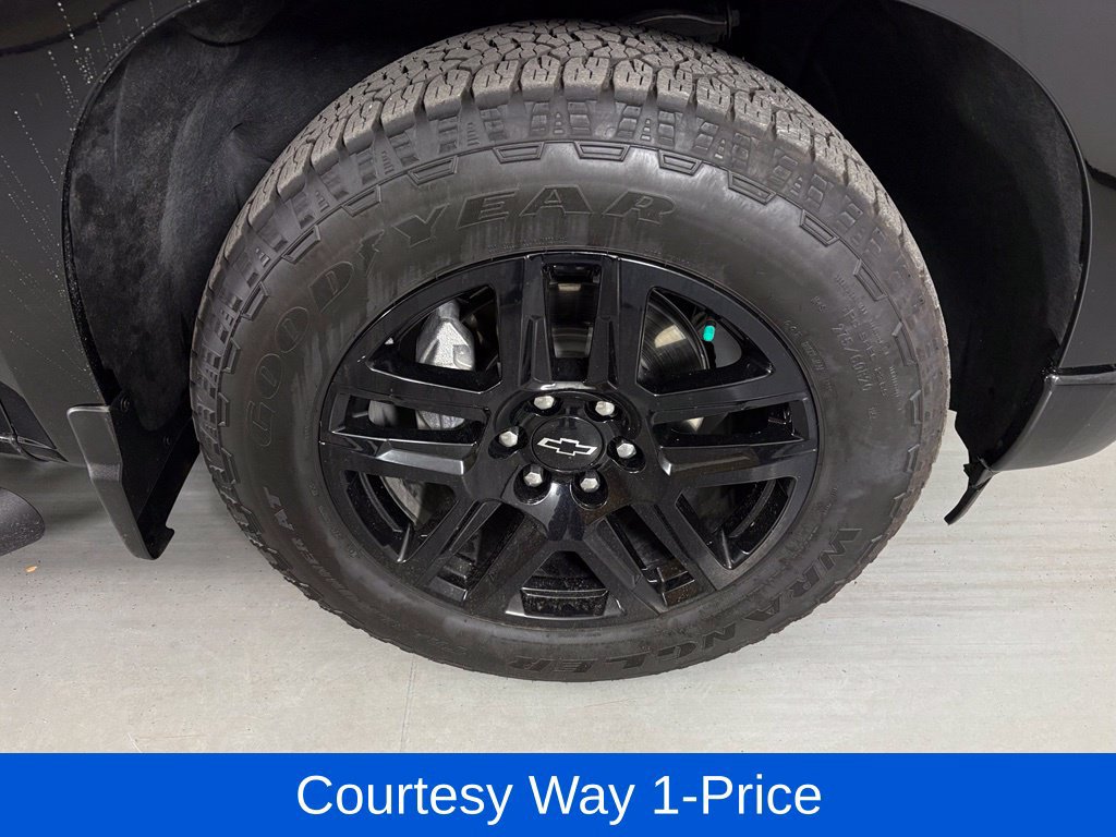 Used 2026 Chevrolet Silverado 1500 RST w/ RST Select Package RWD image 12