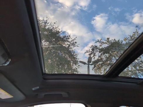 Used 2024 BMW X3 sDrive30i w/ Convenience Package image 23