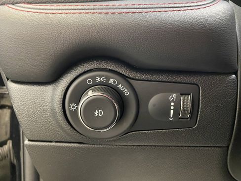 Used 2023 Dodge Durango GT image 31