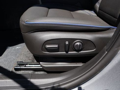 New 2026 Buick Envista Sport Touring FWD image 17