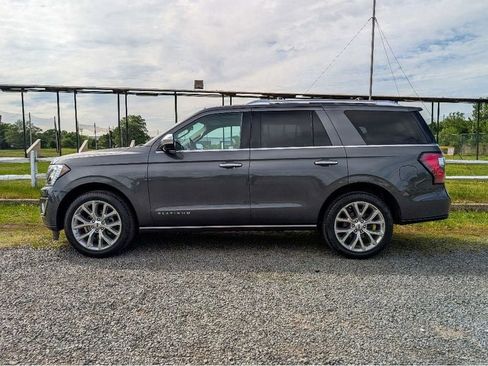 Used 2019 Ford Expedition Platinum AWD/4WD image 9