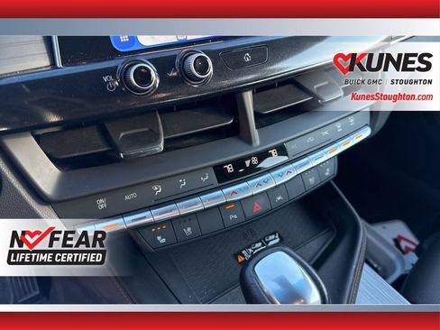 Used 2025 Cadillac CT4 Sport image 31