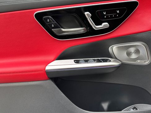 New 2026 Mercedes-Benz GLC 300 image 10