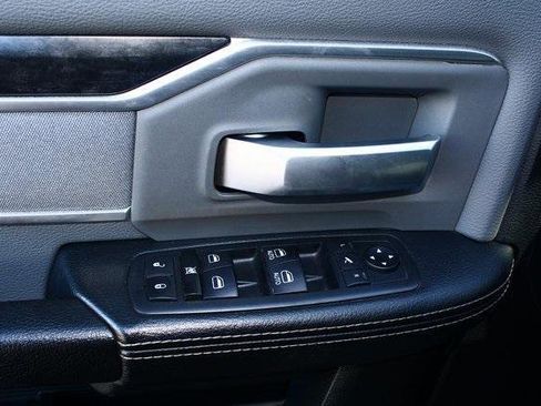 Used 2019 RAM 2500 Big Horn image 11