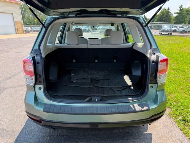 Used 2018 Subaru Forester 2.5i w/ Alloy Wheel Package AWD/4WD image 3