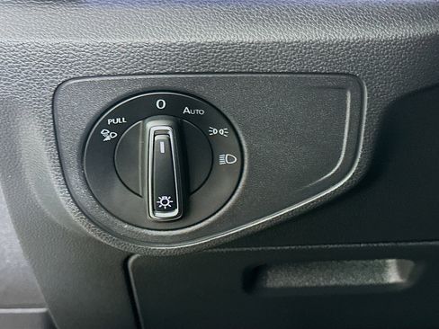 Used 2022 Volkswagen Atlas Cross Sport SEL image 16