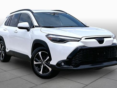 Used 2023 Toyota Corolla Cross AWD Hybrid w/ Convenience Package image 3